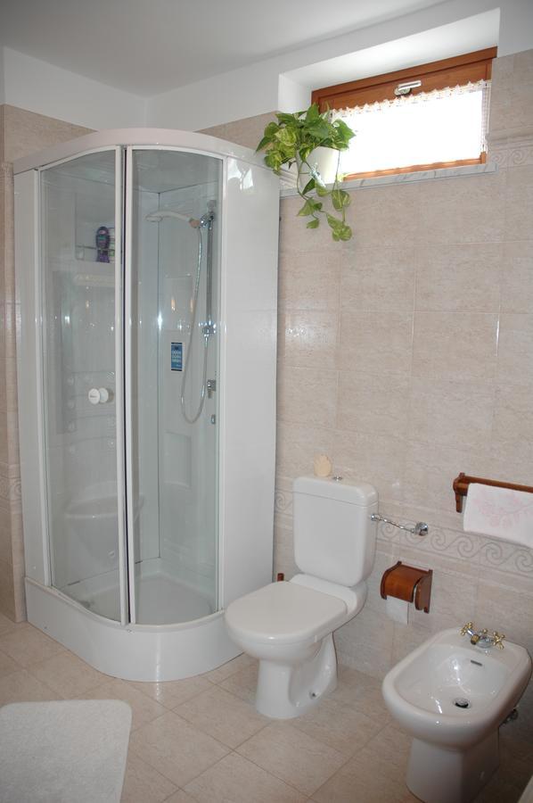 Al Vecchio Glicine Bed & Breakfast Gabria Bagian luar foto
